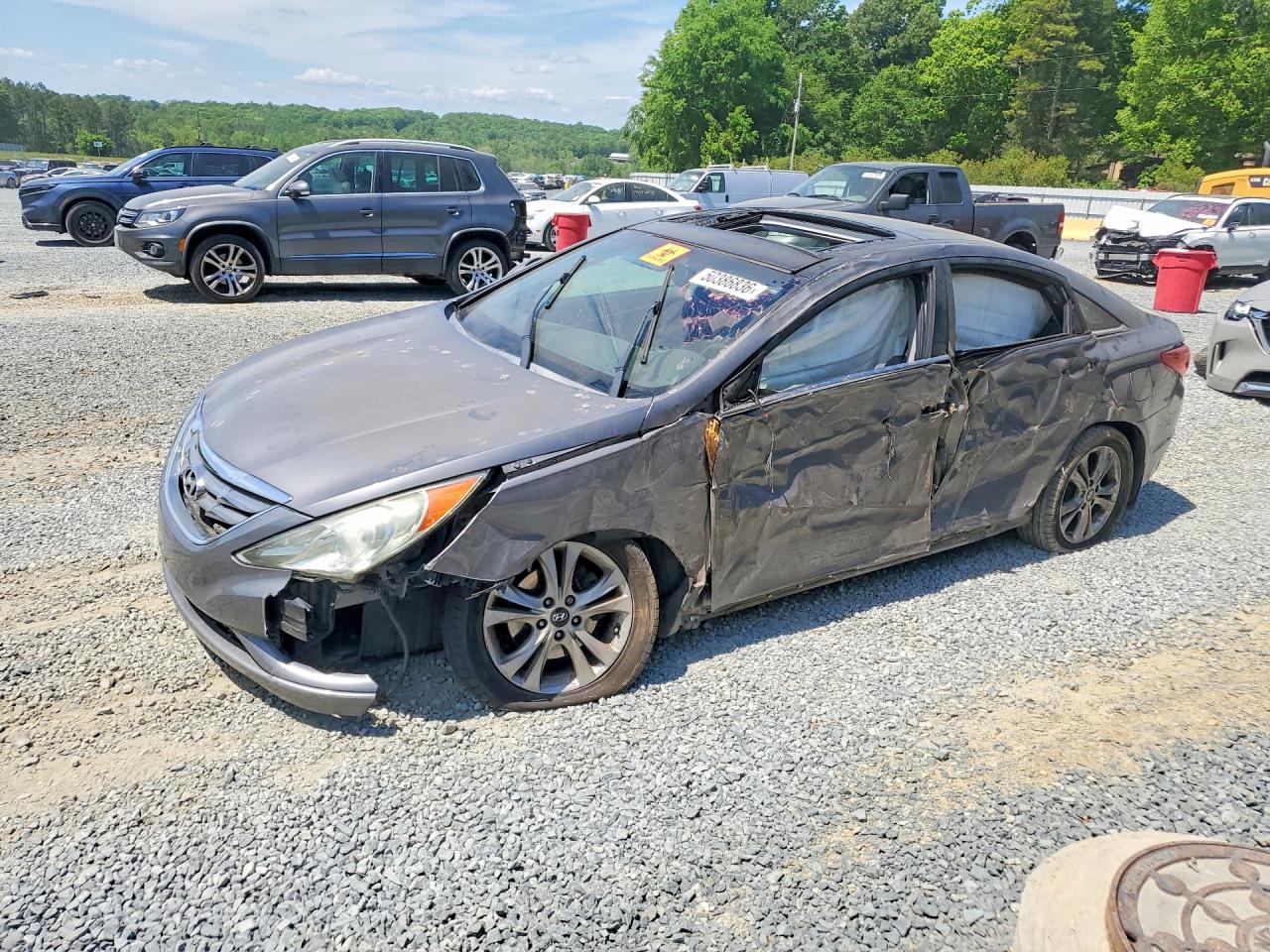 Salvage Hyundai SONATA Image