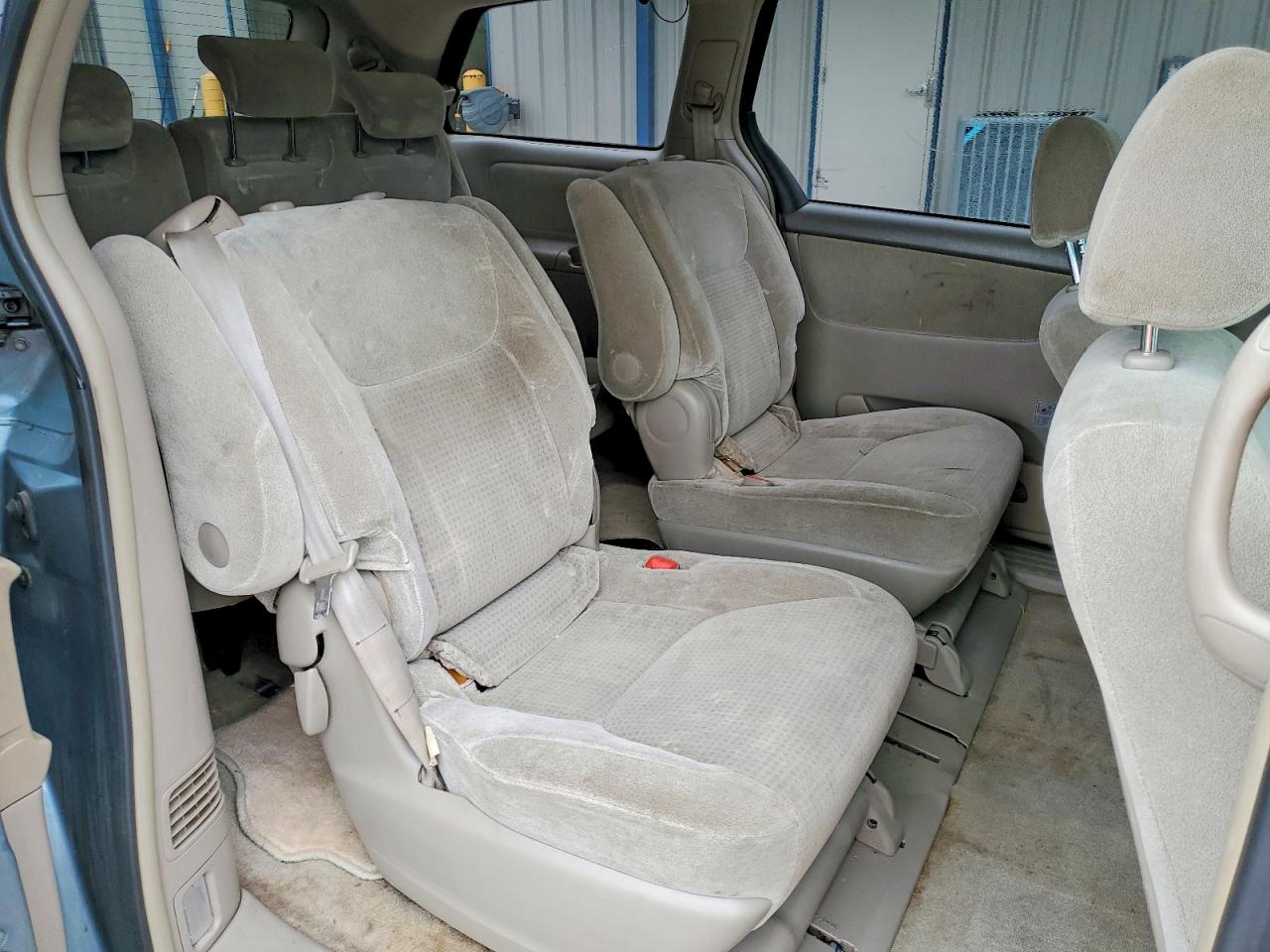 Toyota Sienna Ce 7-passenger