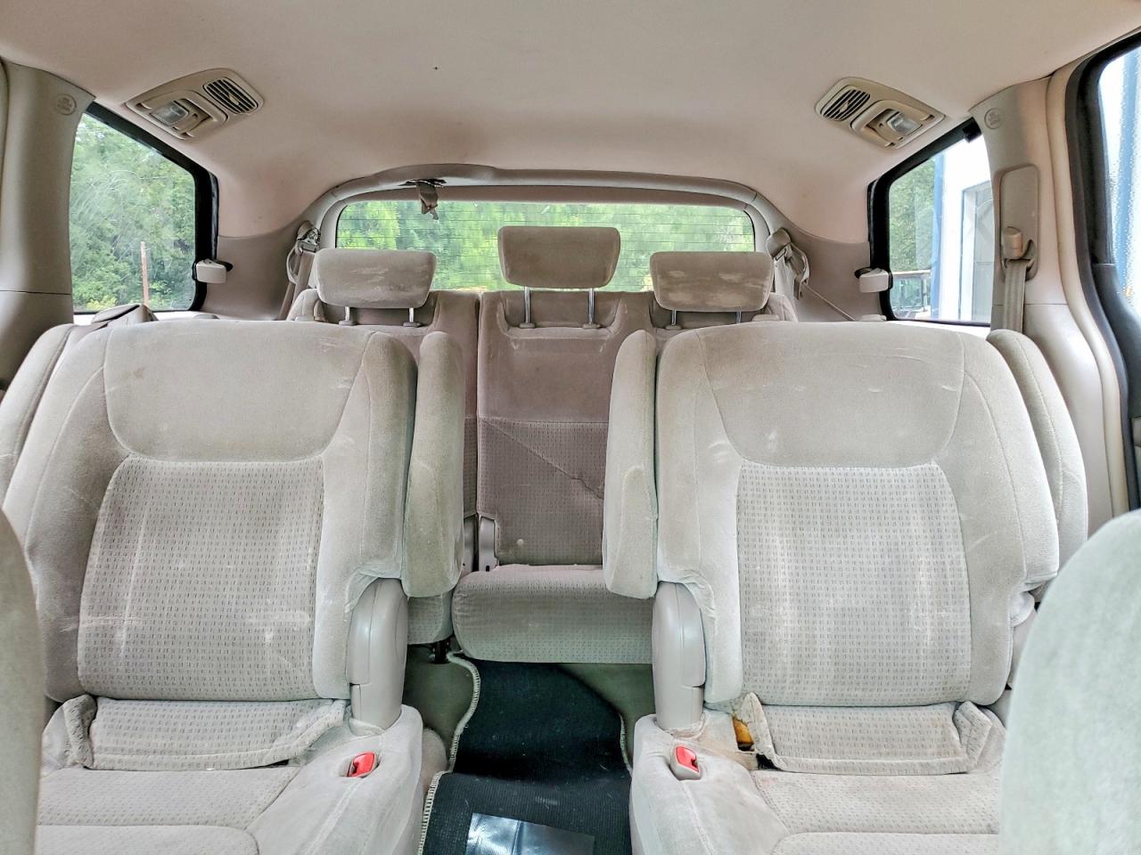 Toyota Sienna Ce 7-passenger