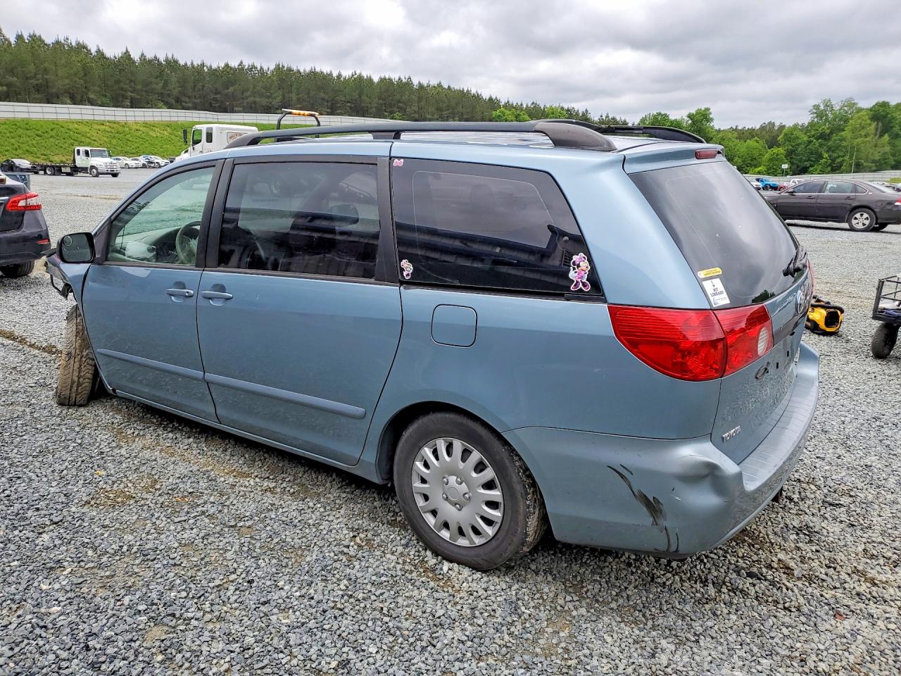 Toyota Sienna Ce 7-passenger