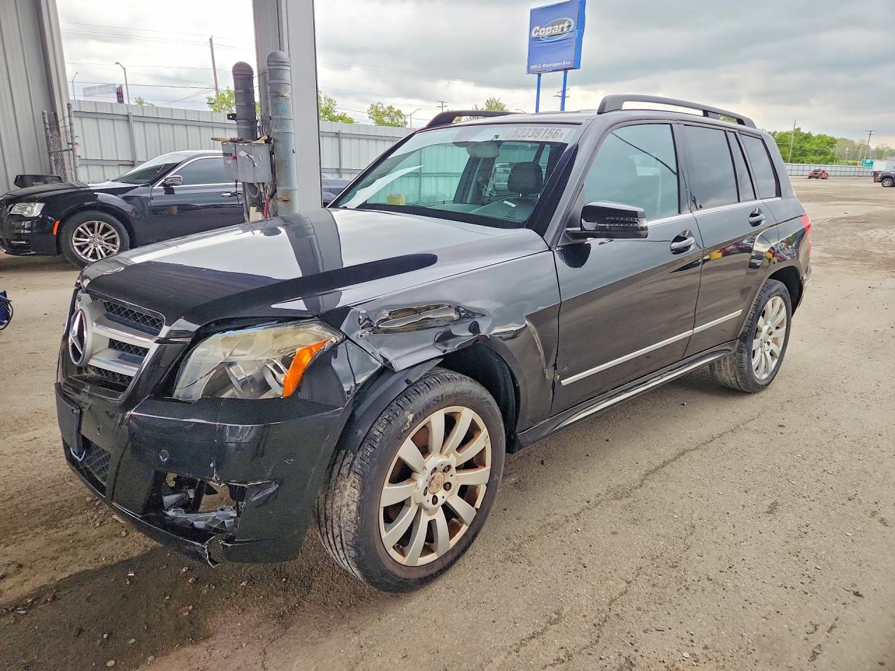 Salvage Mercedes-Benz GLK Image