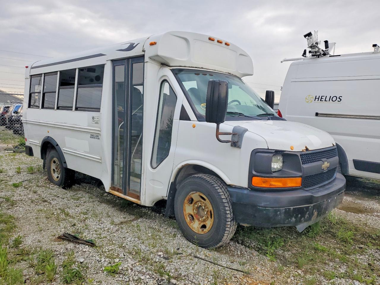 Salvage Chevrolet Express Image