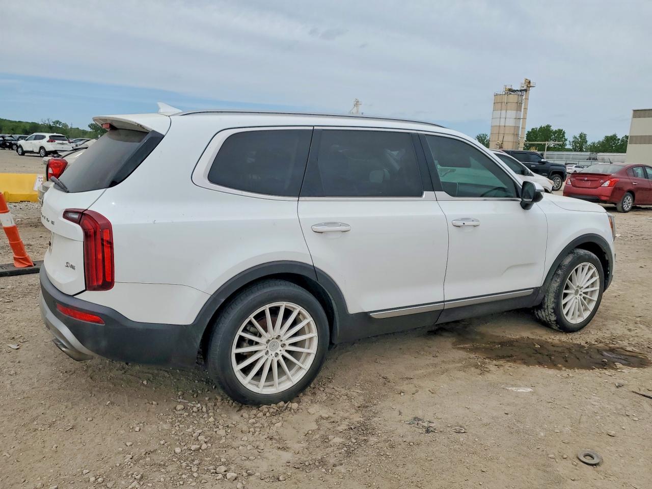 Kia Telluride S
