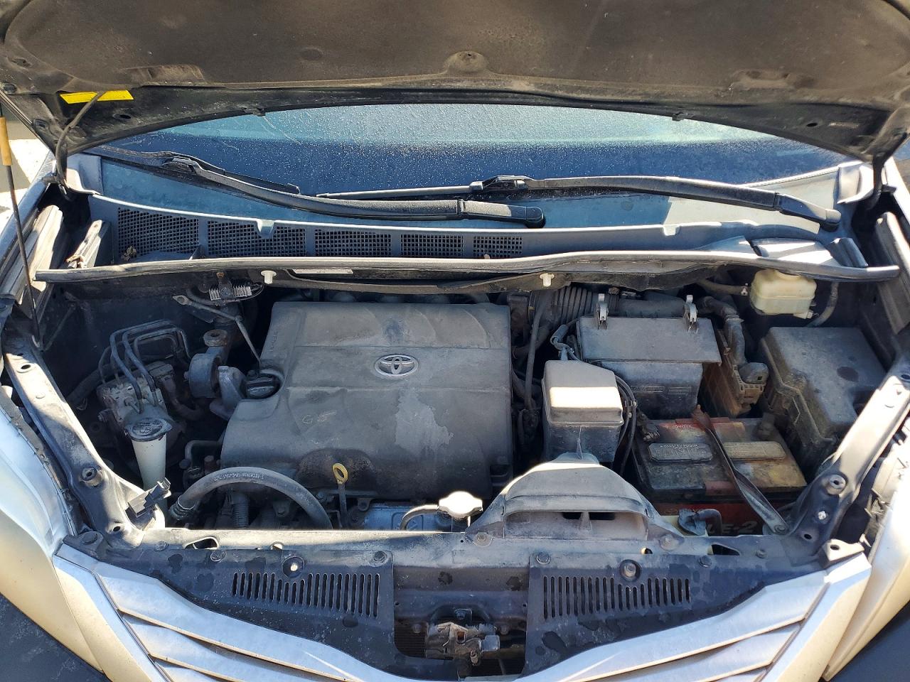 Toyota Sienna Limited 7-passenger