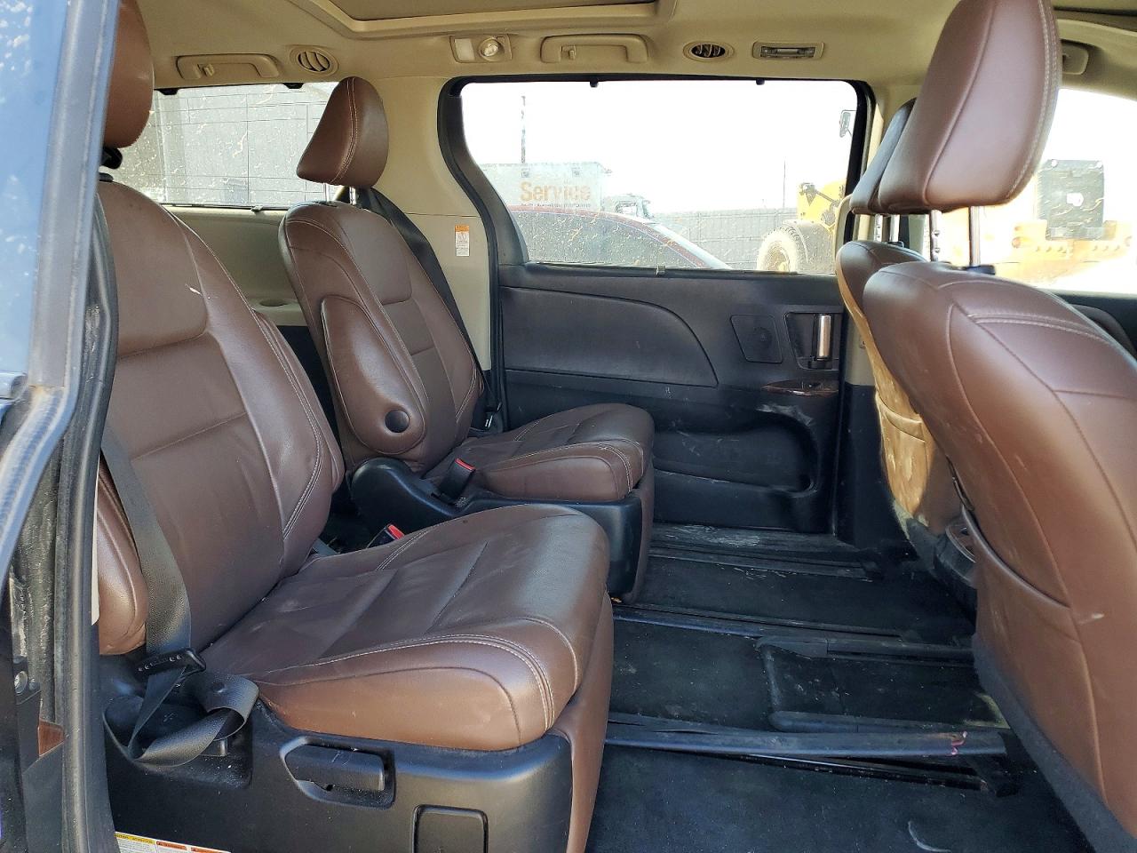 Toyota Sienna Limited 7-passenger