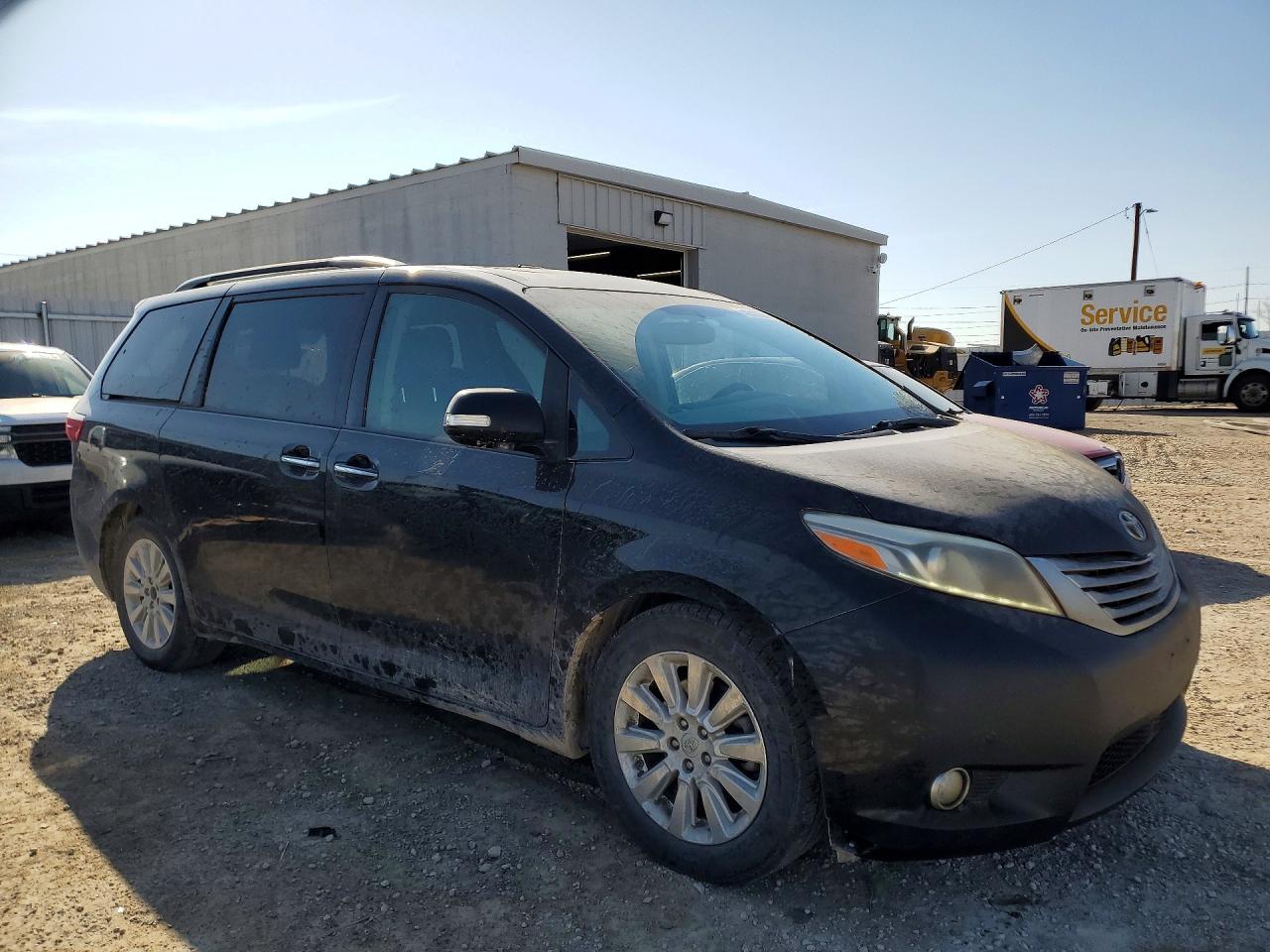 Toyota Sienna Limited 7-passenger