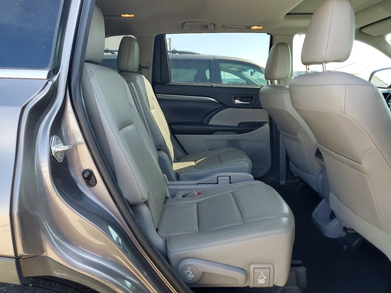 Toyota Highlander Limited