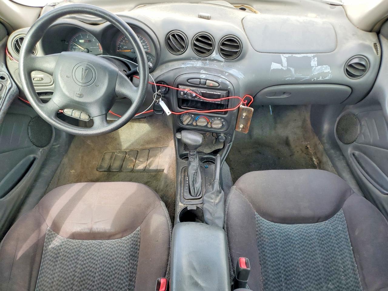 Pontiac Grandam Se1