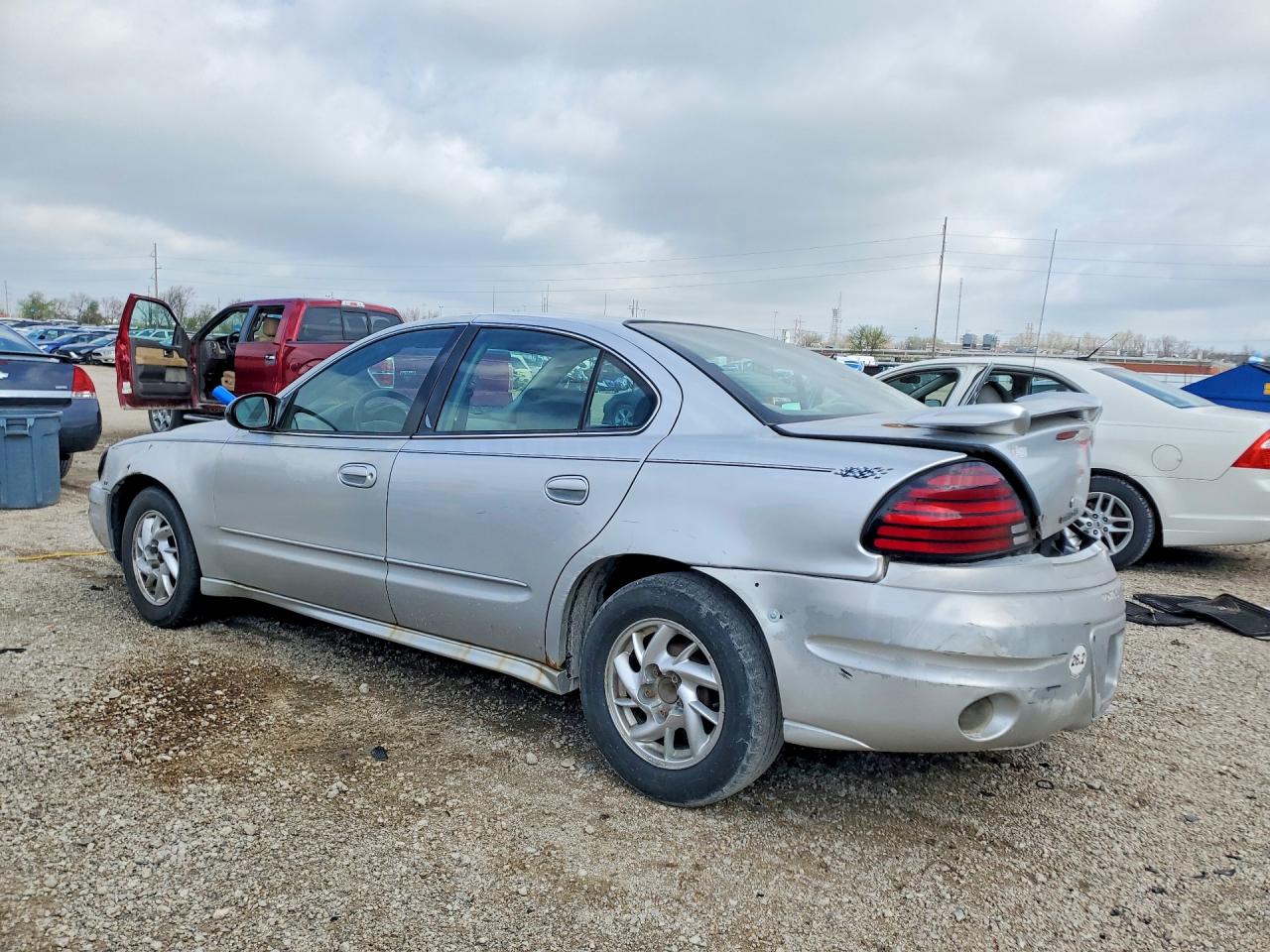 Pontiac Grandam Se1
