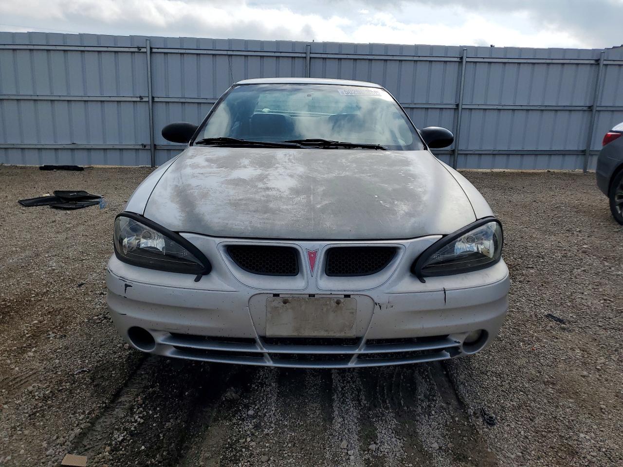 Pontiac Grandam Se1