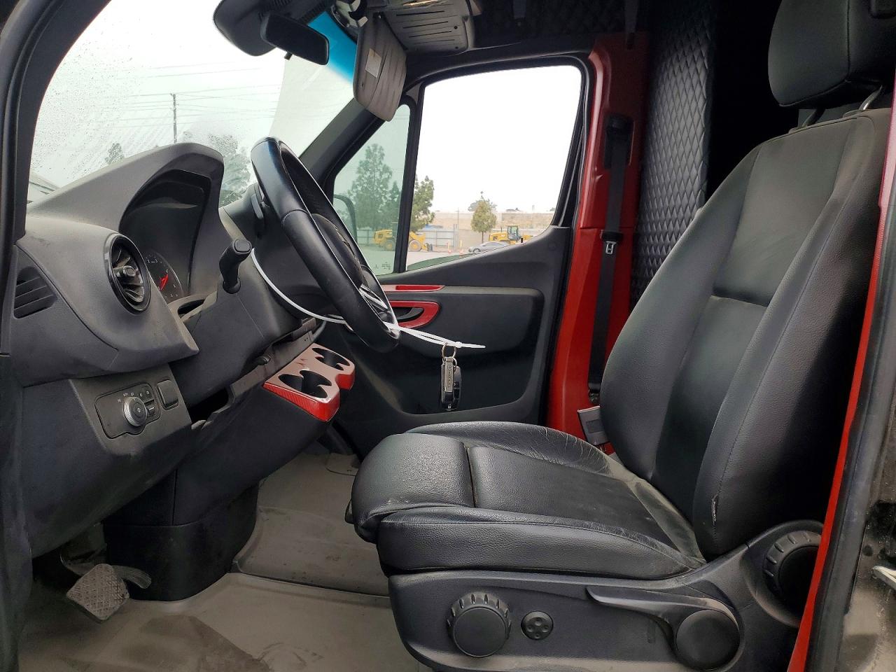 Mercedes-Benz Sprinter 2500