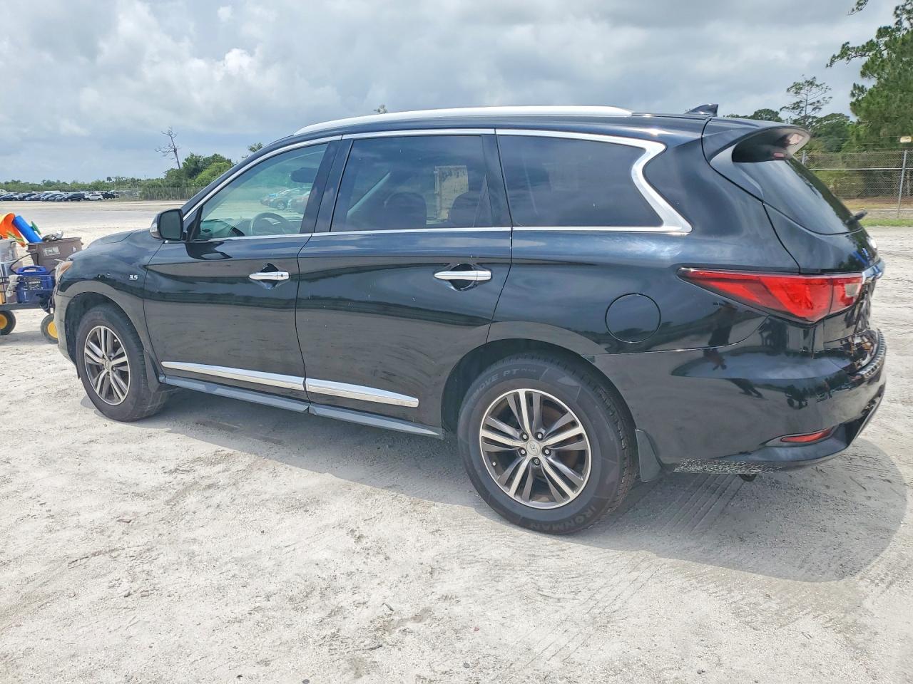 INFINITI Qx Base