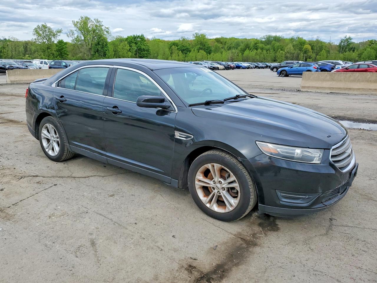 Ford Taurus Sel