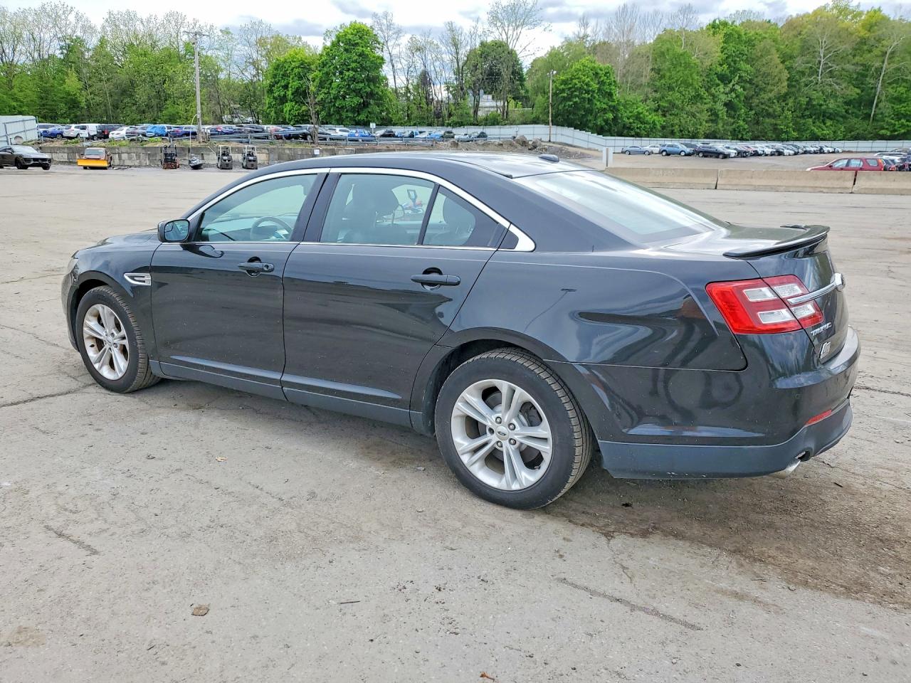 Ford Taurus Sel