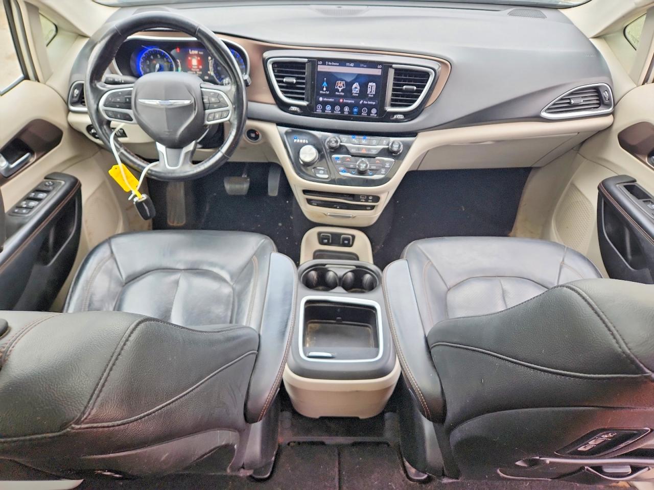 Chrysler Pacifica Touring L Plus