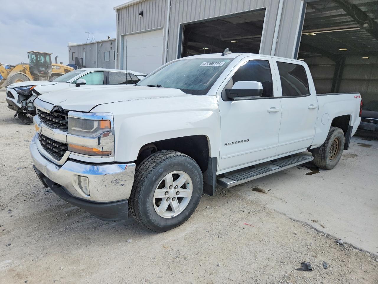 Salvage Chevrolet Silverado Image