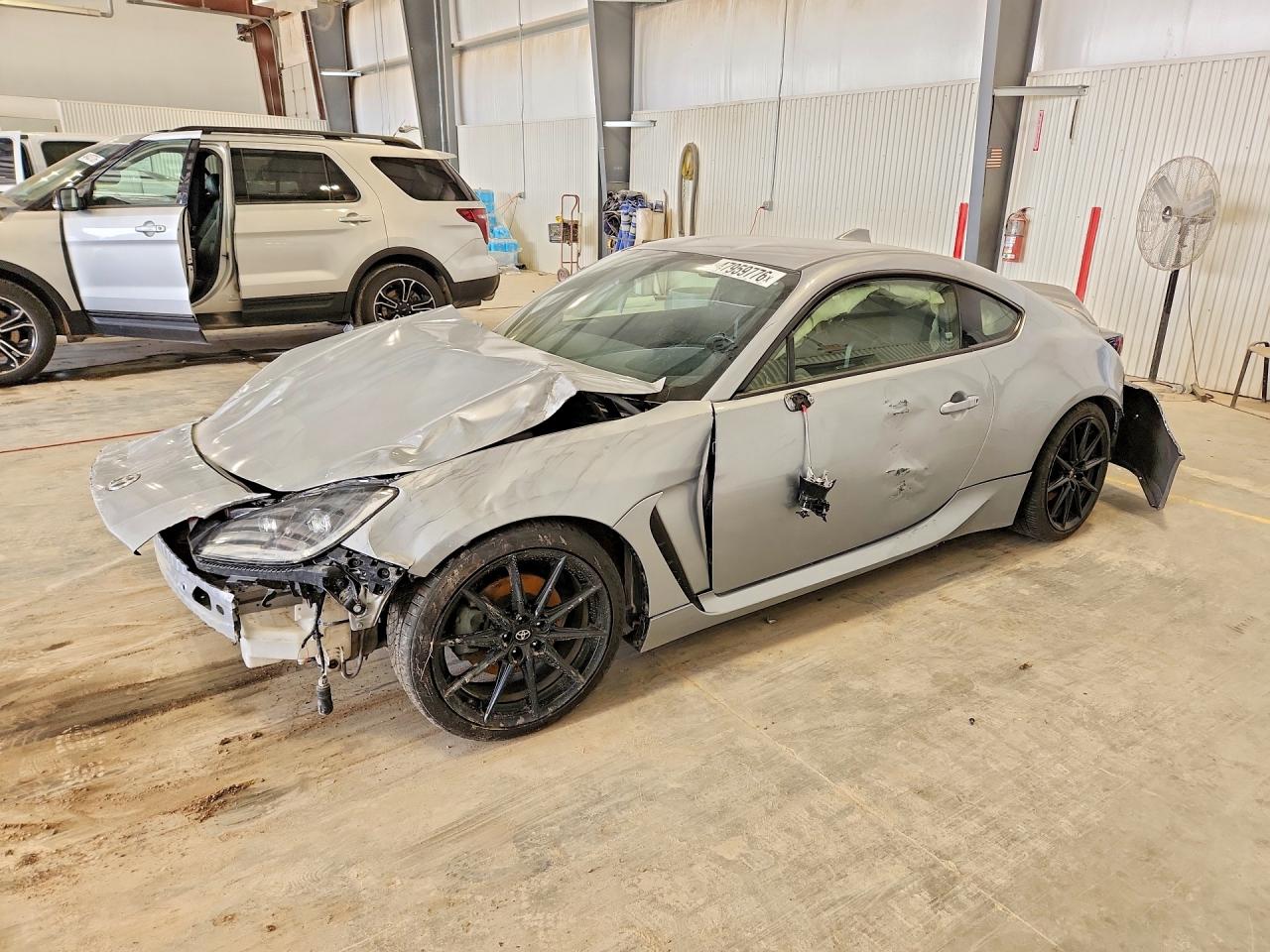 Salvage Toyota Other Image