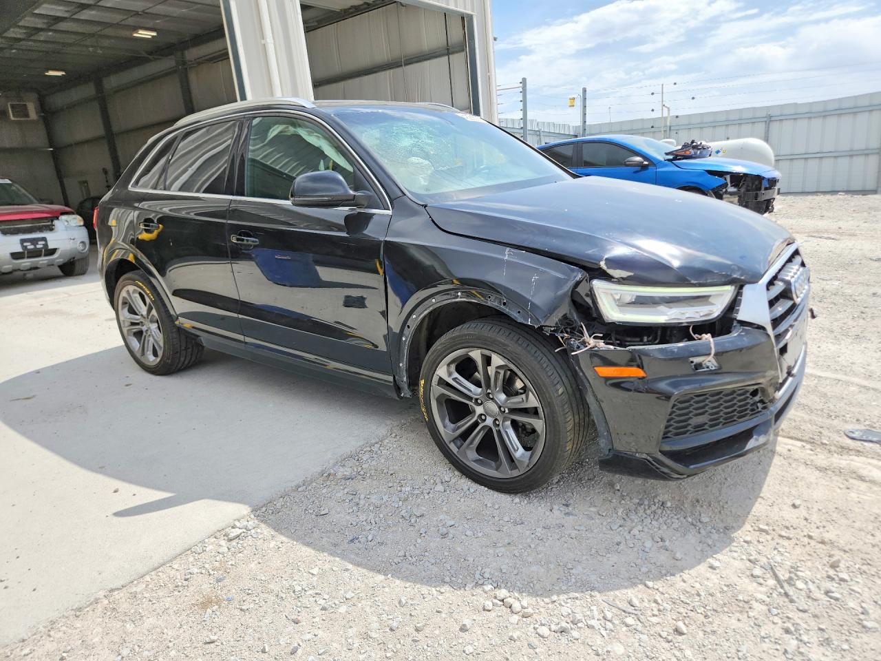 Audi Q3 Premium Plus