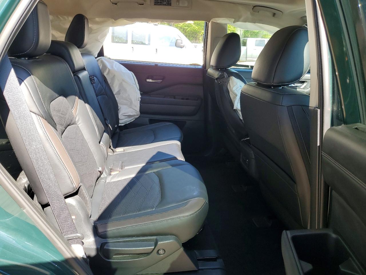 Nissan Pathfinder Platinum