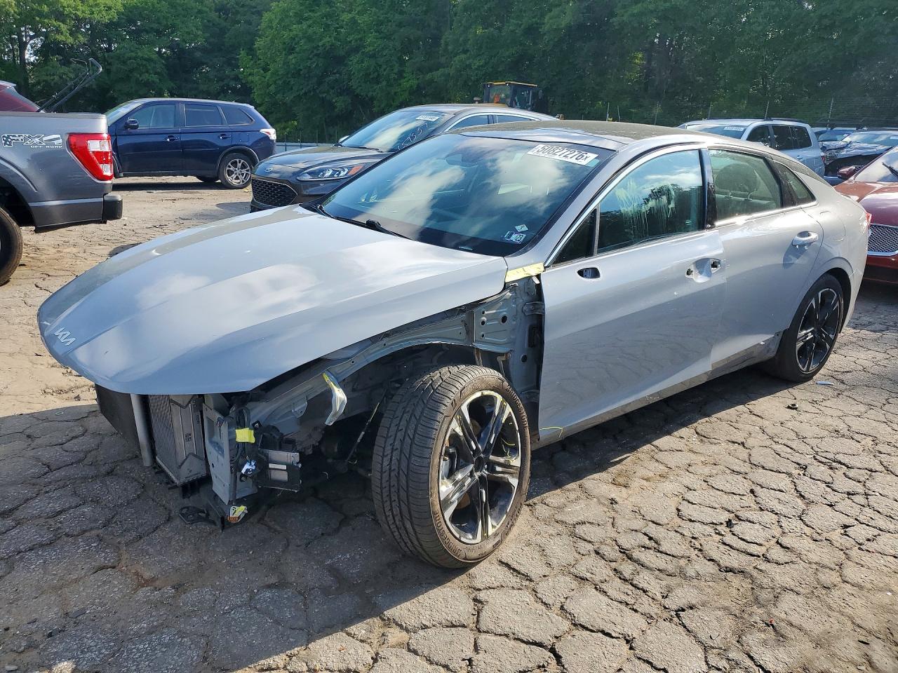 Salvage Kia K5 Image