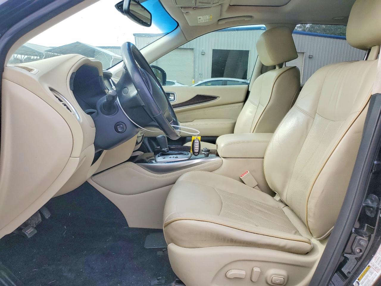 INFINITI Qx Base