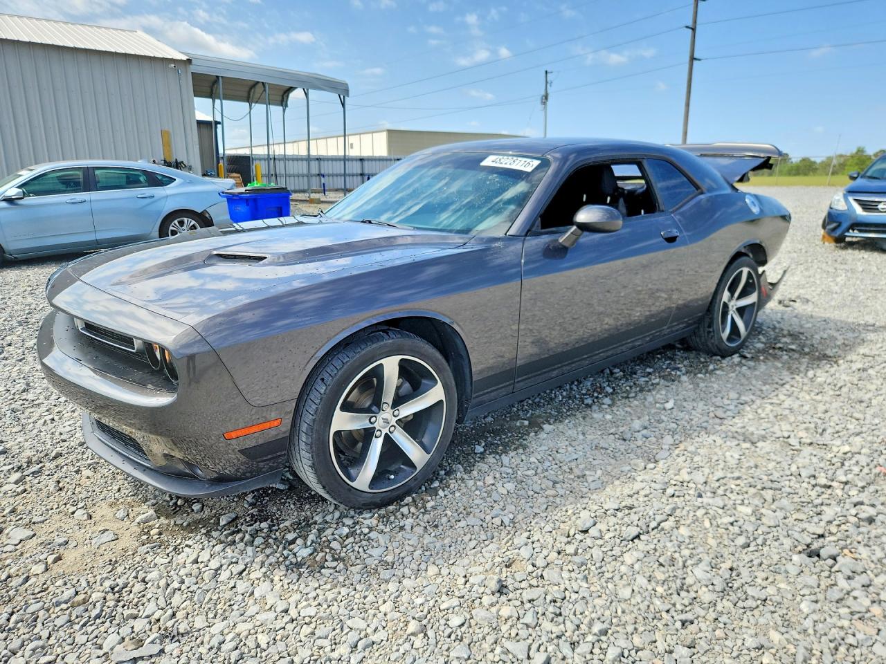 Salvage Dodge Challenger Image