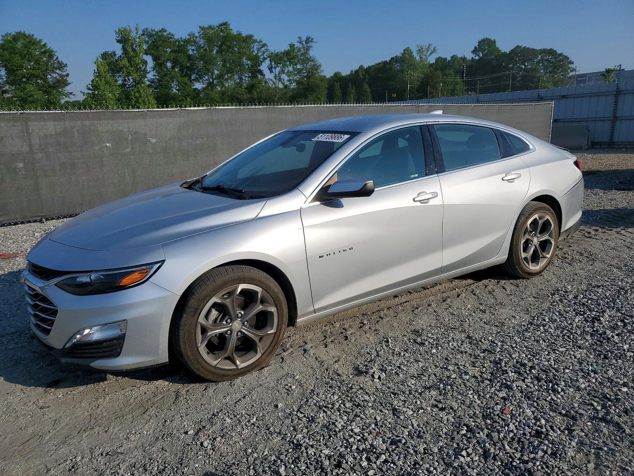 Salvage Chevrolet Malibu Image