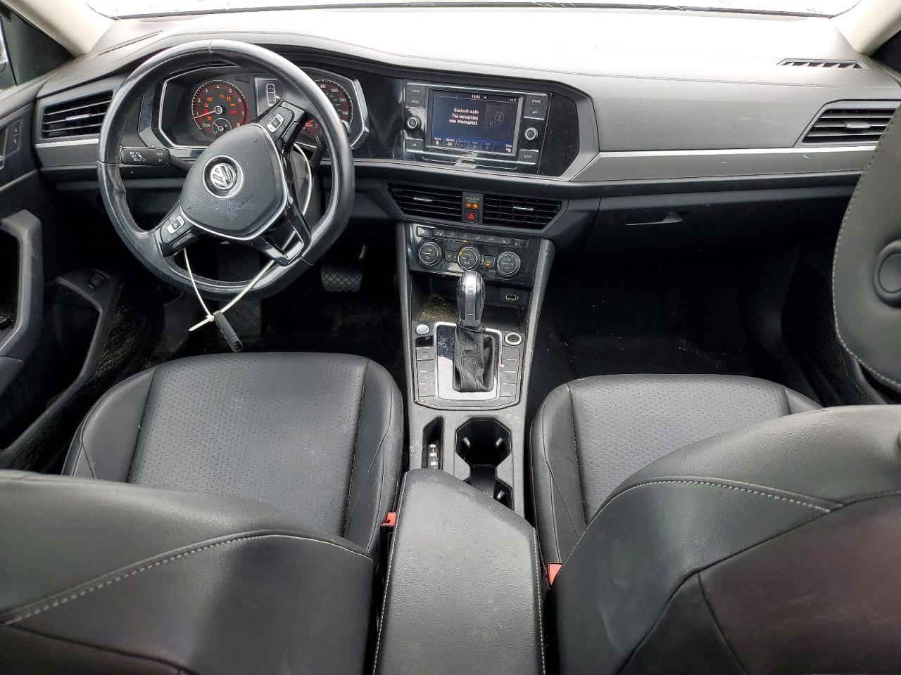 Volkswagen Jetta S
