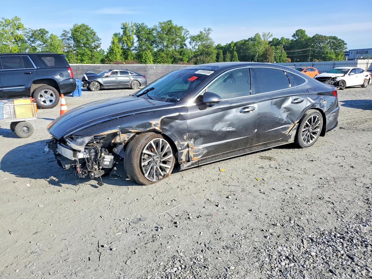 Salvage Hyundai SONATA Image