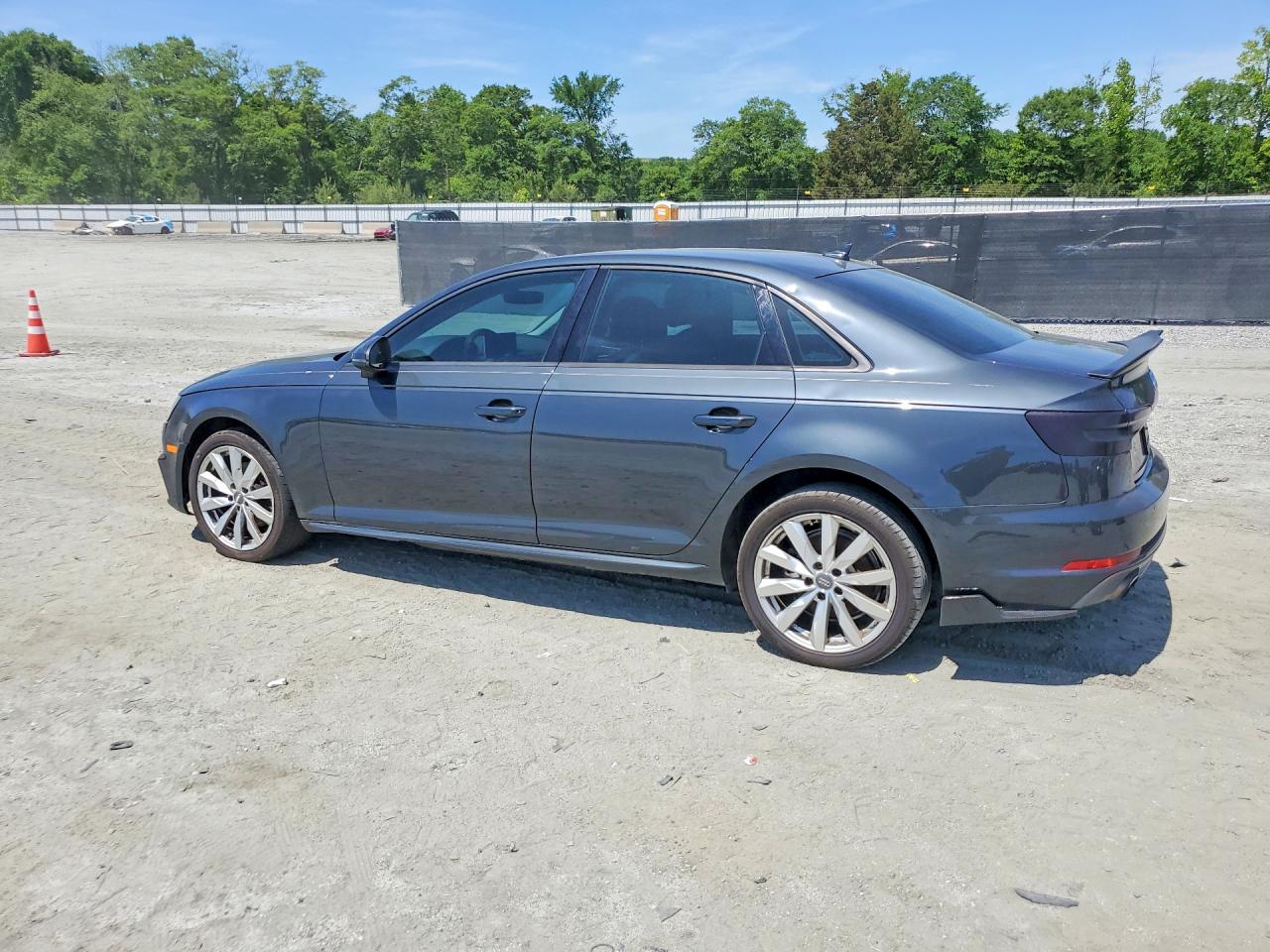 Audi A4 Premium