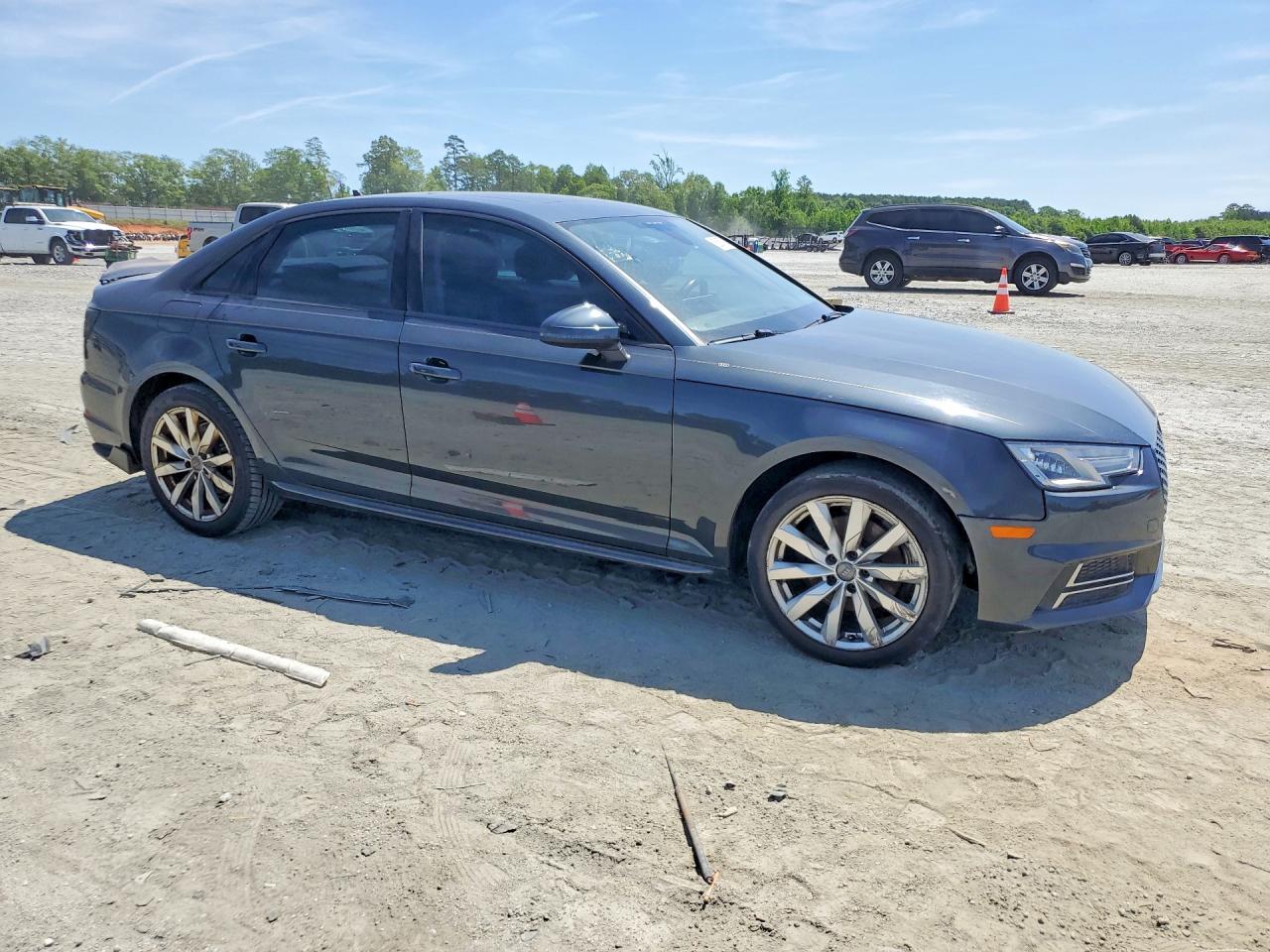 Audi A4 Premium