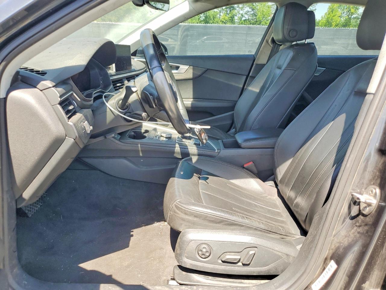 Audi A4 Premium