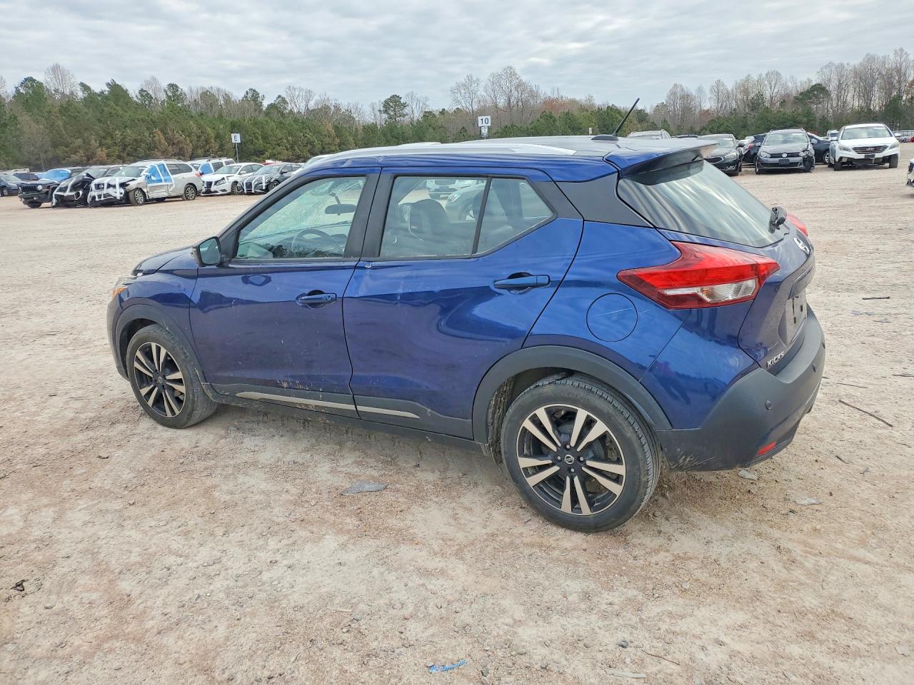 Nissan Kicks Sr