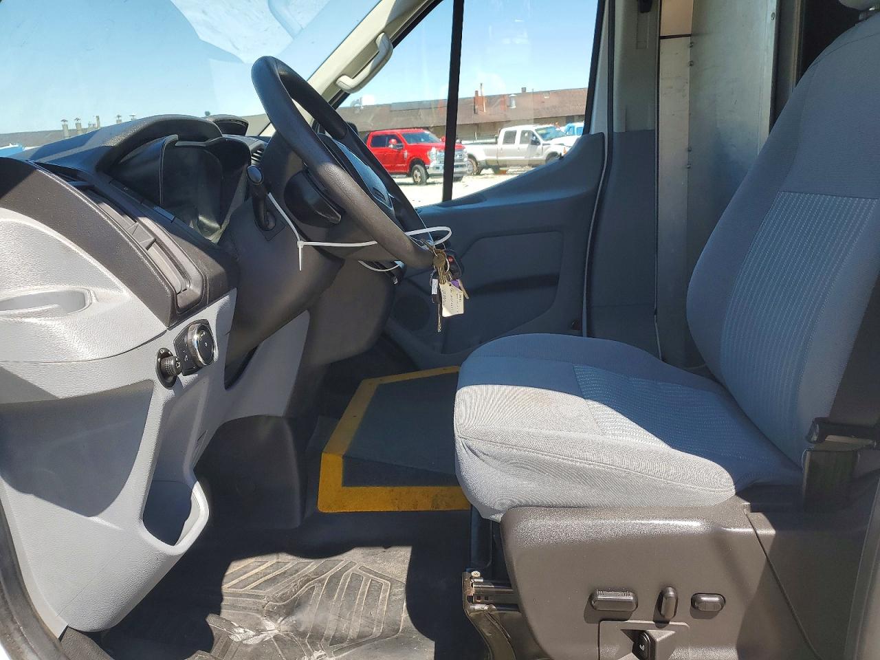 Ford Transit T-250