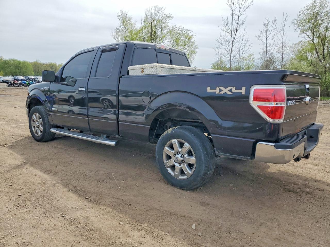 Ford F-150 Super Cab
