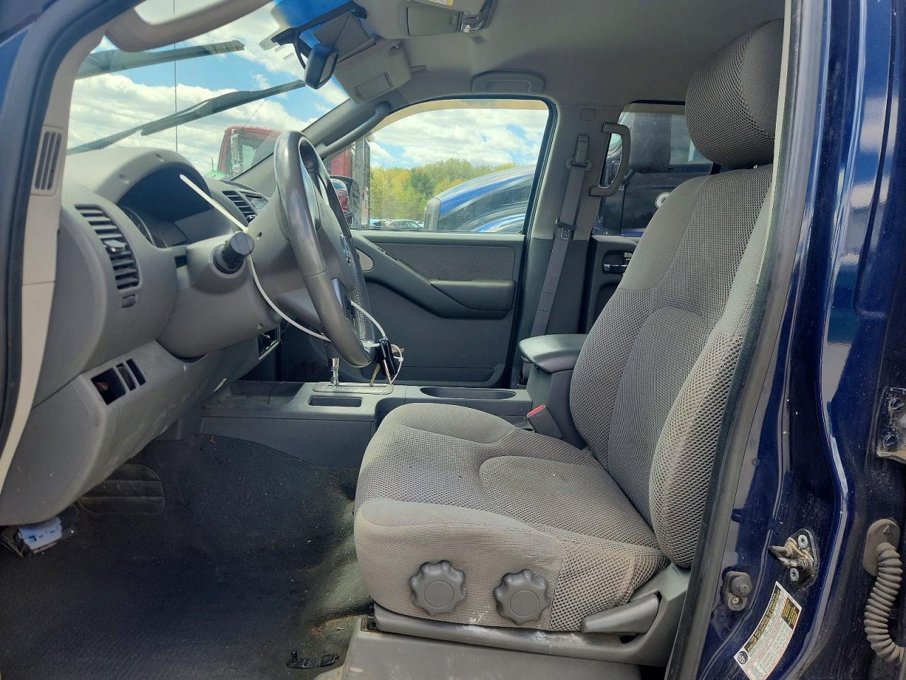 Nissan Frontier Se