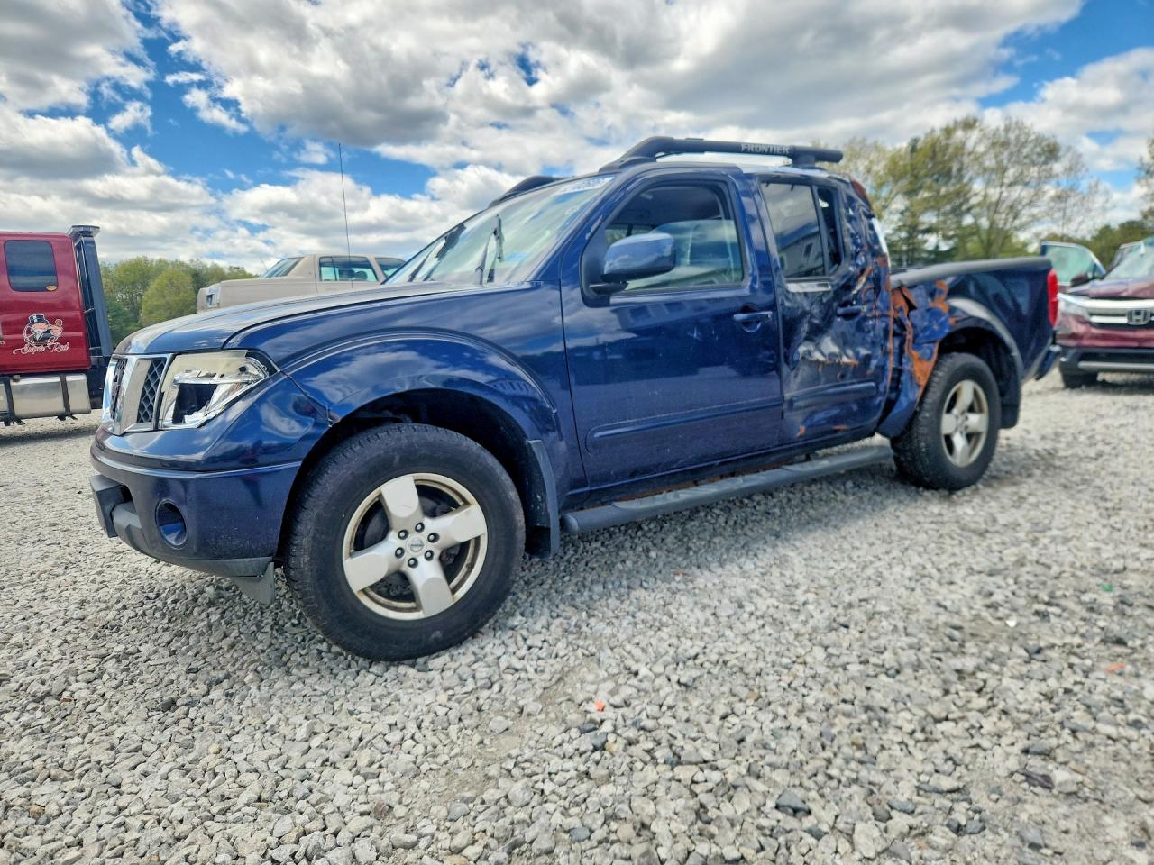 Salvage Nissan Frontier Image