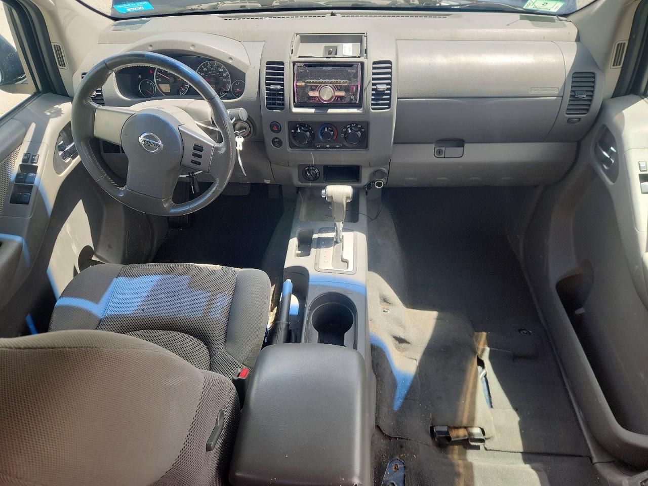 Nissan Frontier Se