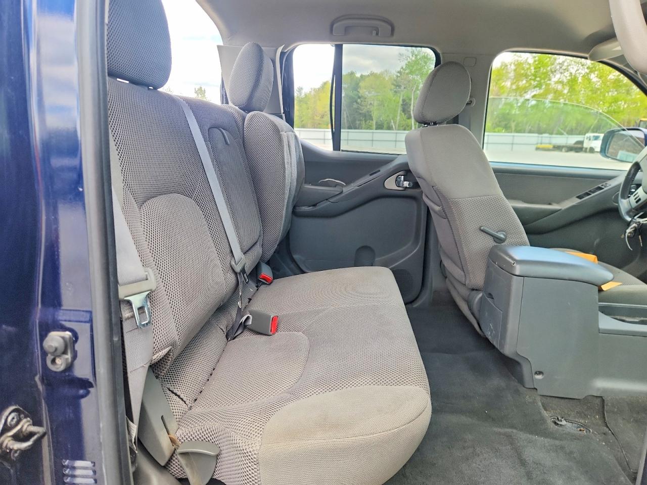 Nissan Frontier Se