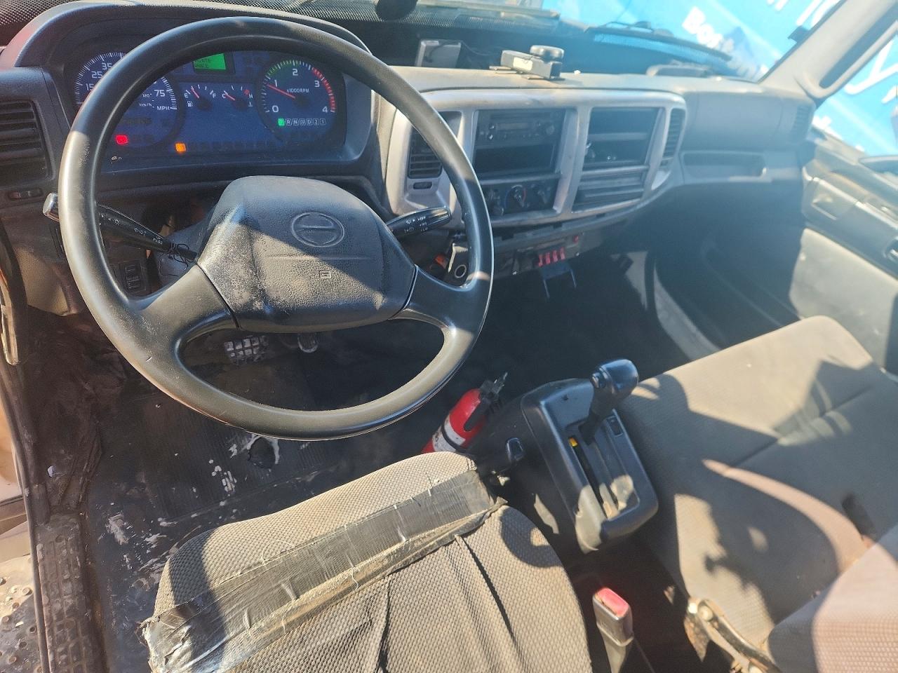 Hino 258
