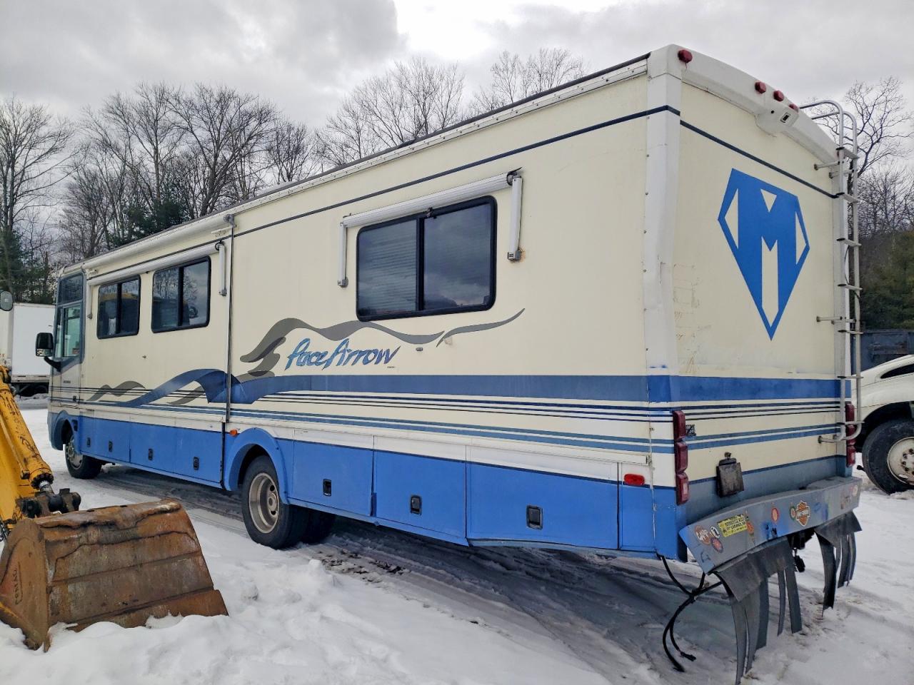 Fleetwood Motor Home P3500