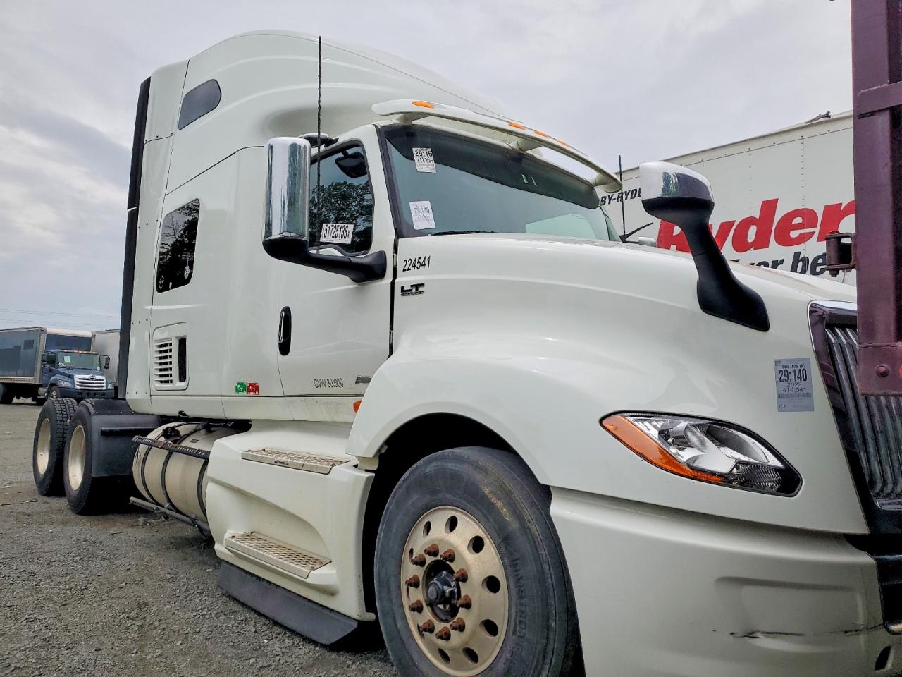 Salvage International Lt625 Image