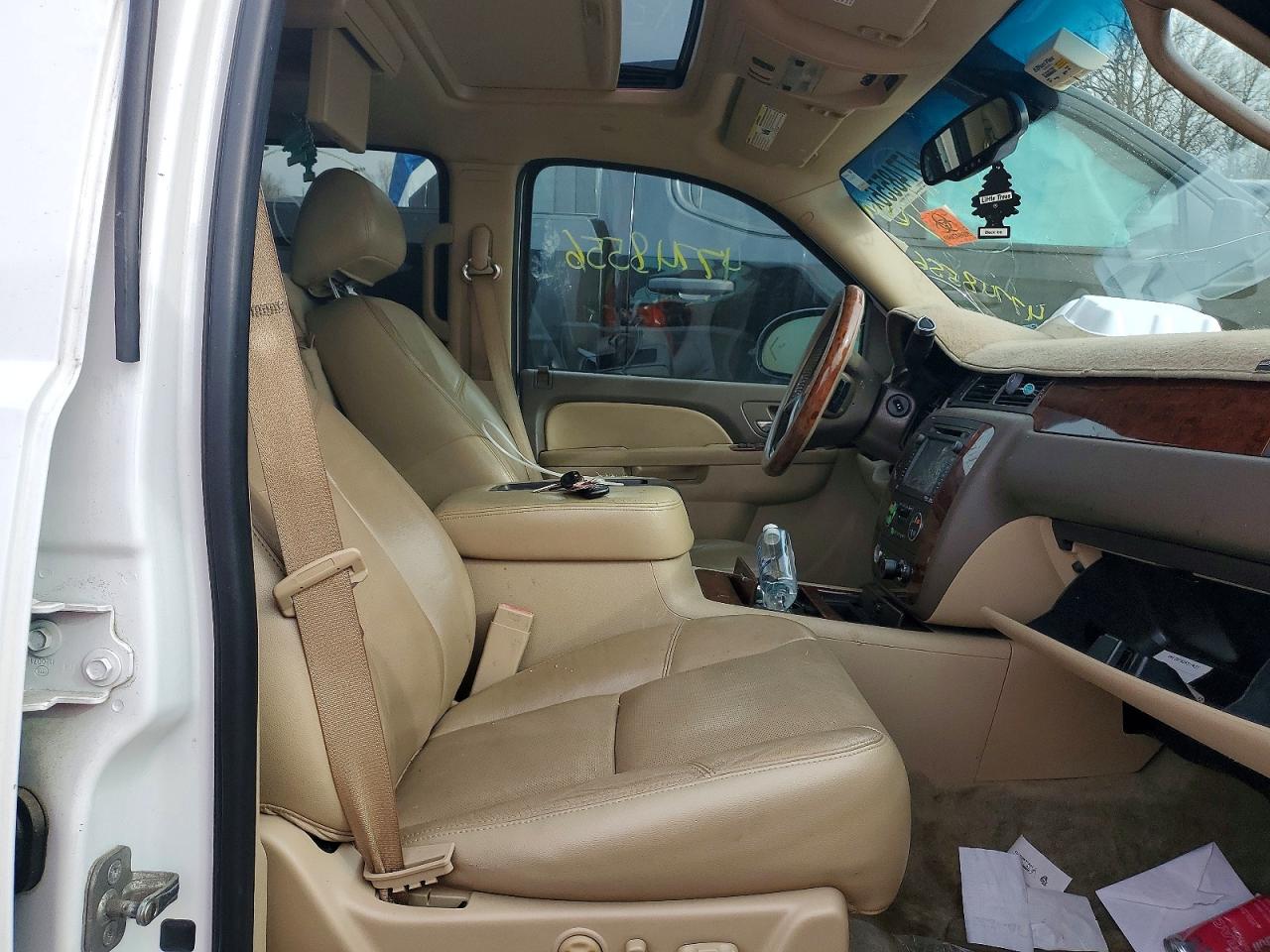 Chevrolet Suburban K1500 Ltz