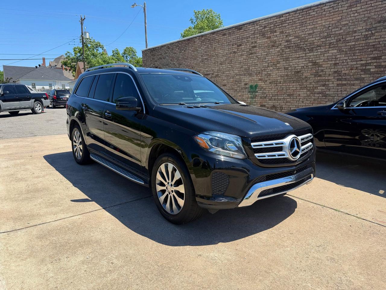 Salvage Mercedes-Benz Gls-class Image