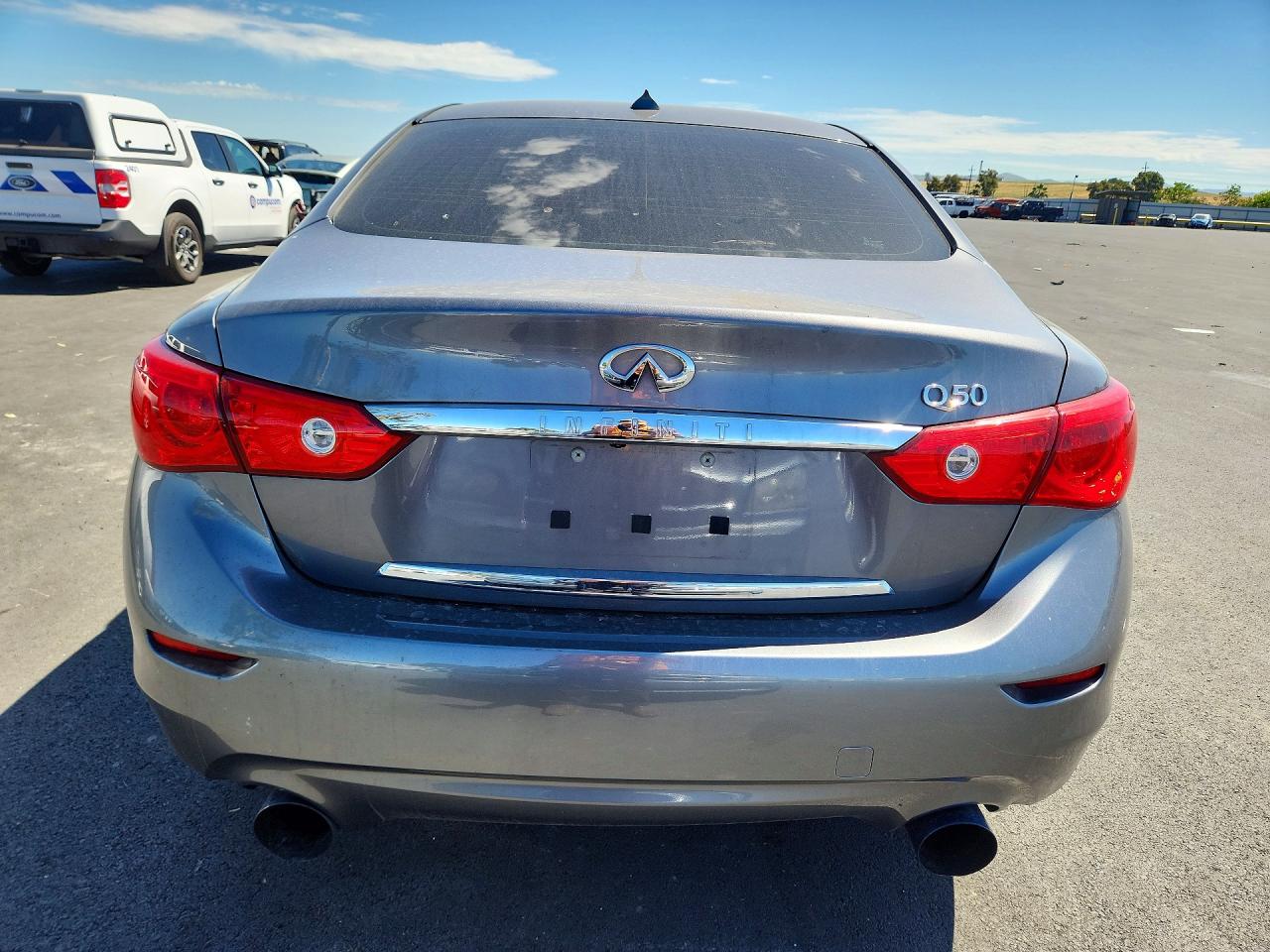 INFINITI Q50 Premium