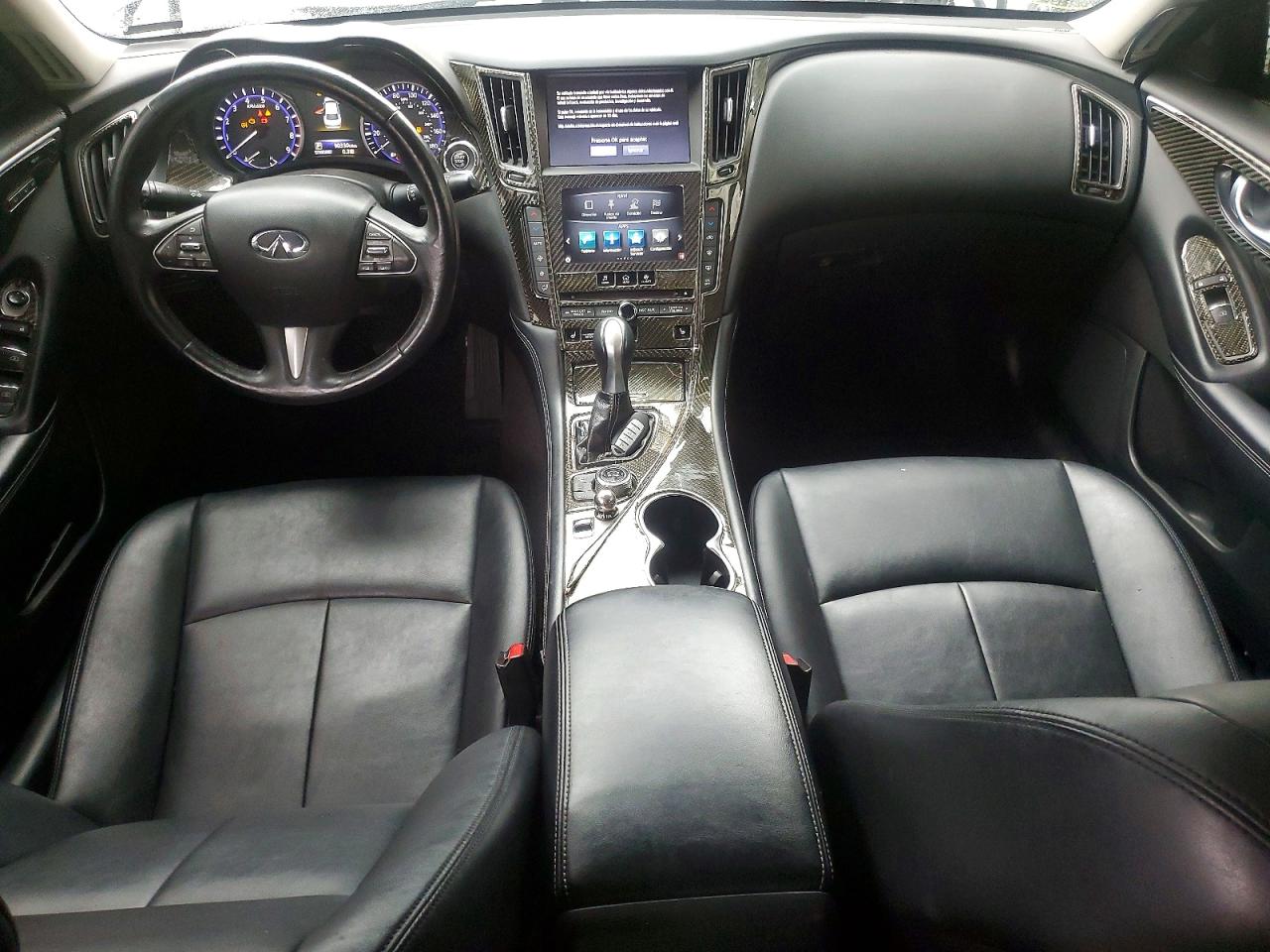 INFINITI Q50 Premium