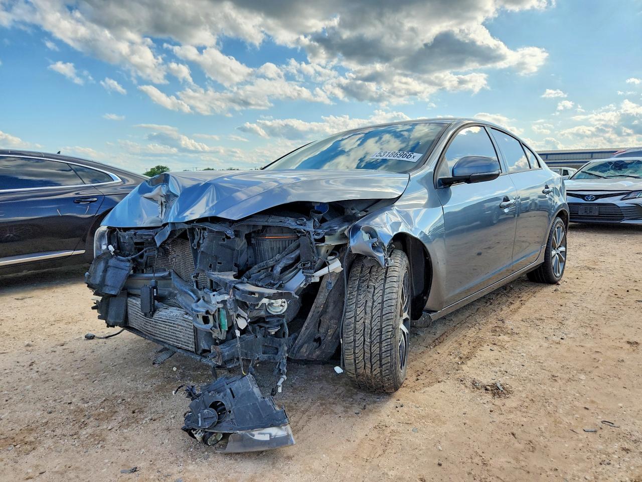 Salvage Volvo S60 Image