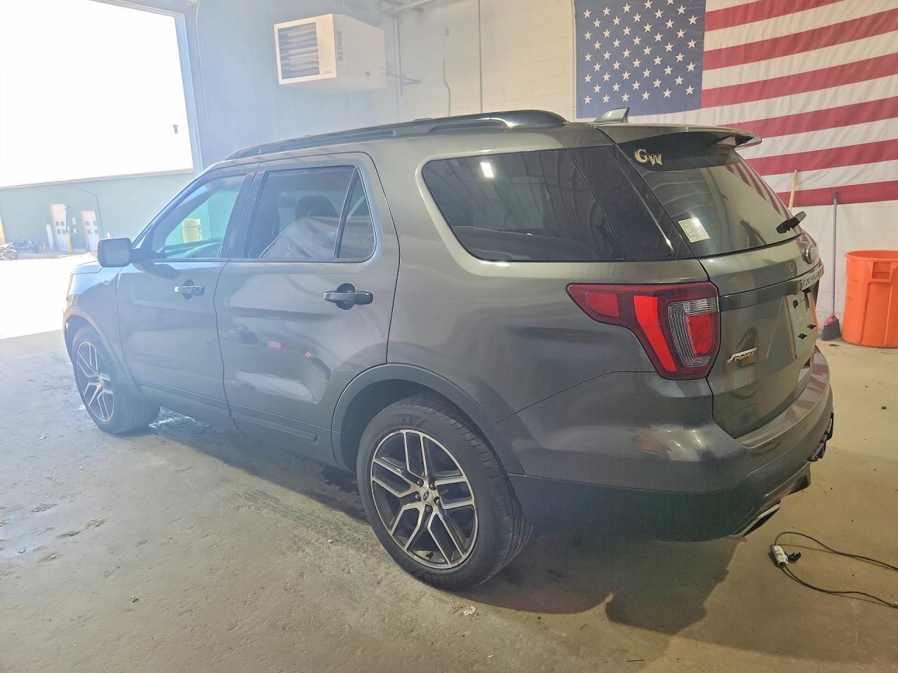 Ford Explorer Sport
