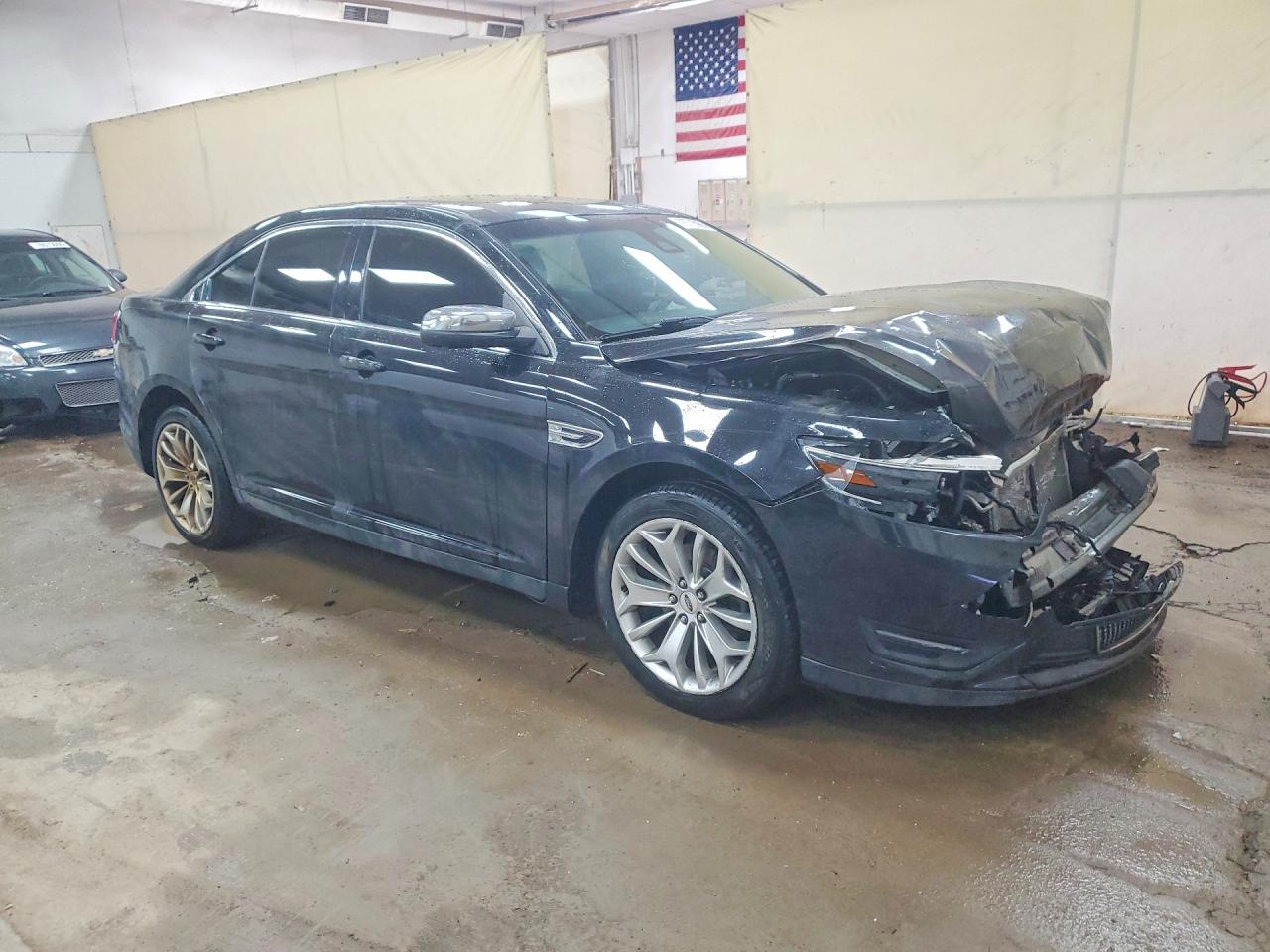 Ford Taurus Limited
