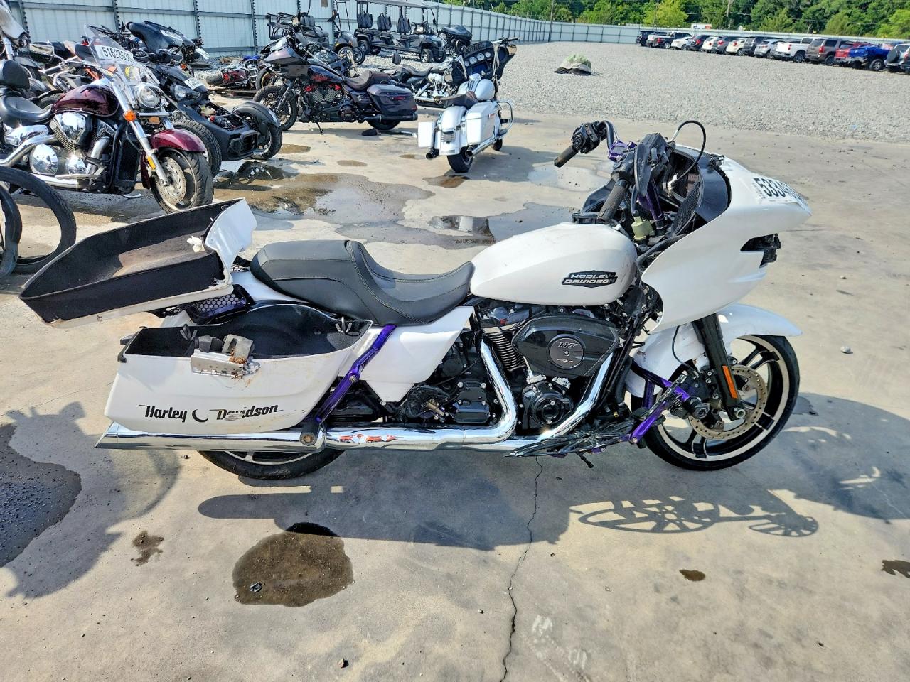 Salvage Harley-Davidson Fl Image